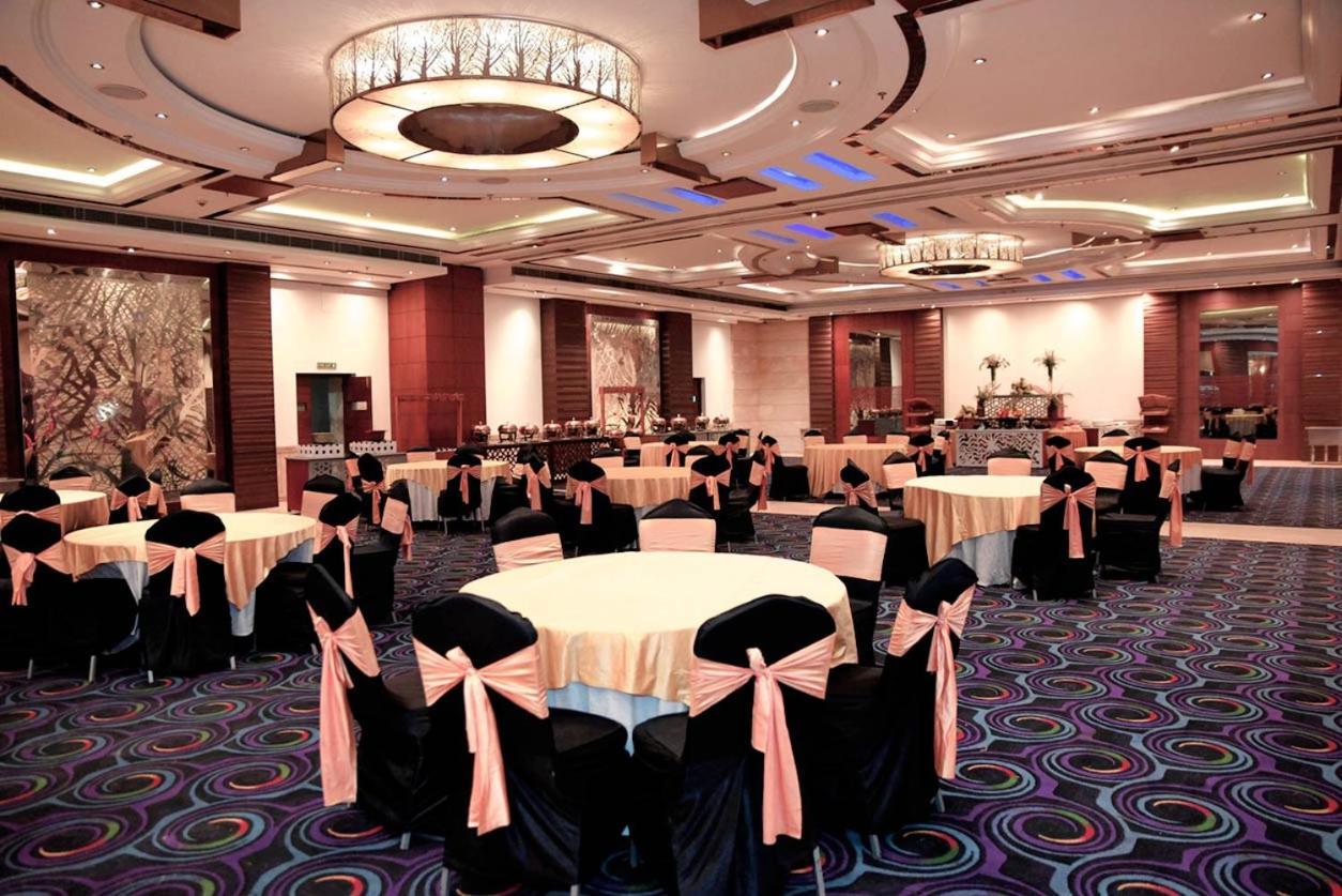 Club Florence Gurgáon Kültér fotó